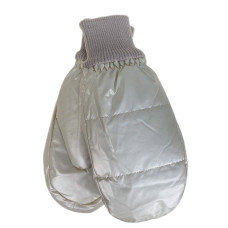 На фото 1 - Зимние женские варежки с подкладом из искусственного меха, цвет молочный