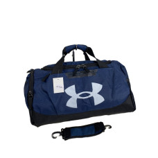 На фото 1 - Дорожная сумка из текстиля  с принтом, цвет синий