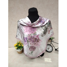 На фото 1 - Женский платок из шёлка, мультицвет