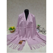 На фото 1 - Тёплый палантин, цвет светло фиолетовый На фото 1 - Тёплый палантин, цвет светло фиолетовый