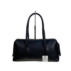 На фото 2 - Женская сумка из искусственной кожи, цвет черный