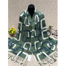 На фото 1 - Мягкий палантин из кашемира мультицвет