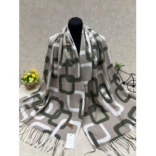 На фото 1 - Мягкий палантин из кашемира мультицвет