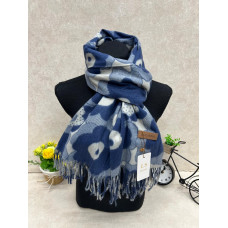 На фото 1 - Мягкий палантин из кашемира мультицвет На фото 1 - Мягкий палантин из кашемира мультицвет