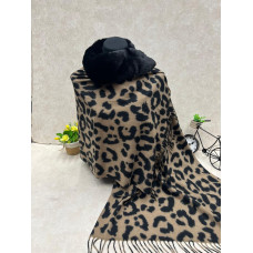 На фото 1 - Мягкий палантин из кашемира с норковым воротником мультицвет