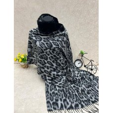 На фото 1 - Мягкий палантин из кашемира с норковым воротником мультицвет