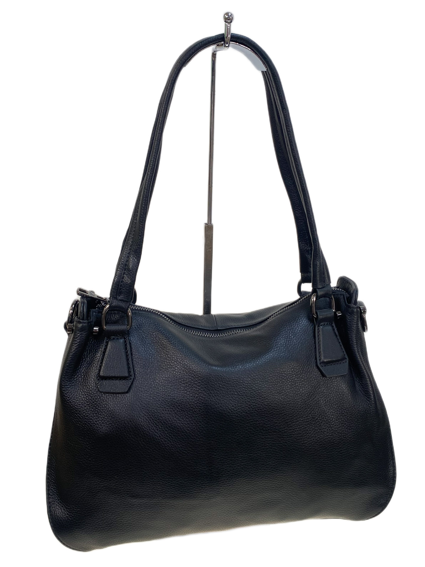 На фото 1 - Женская сумка из натуральной кожи, цвет черный