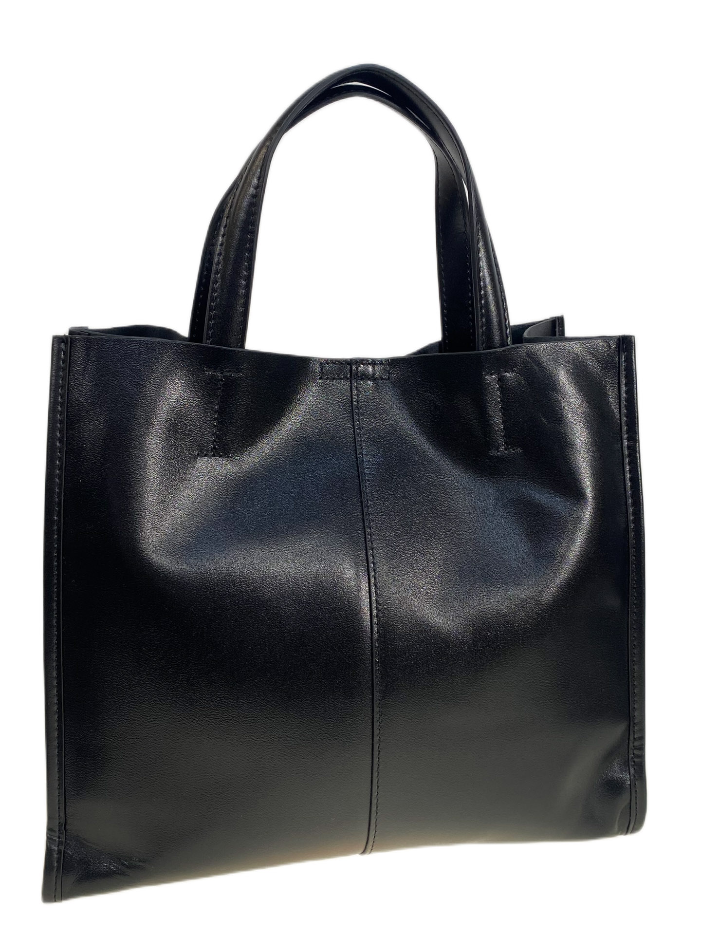 На фото 1 - Женская сумка из натуральной кожи, цвет черный