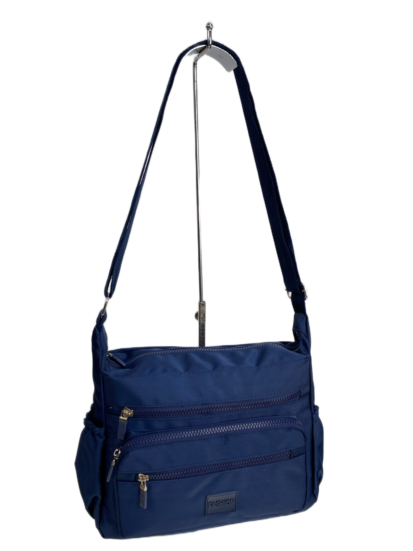 На фото 1 - Женская cумка из текстиля, цвет синий