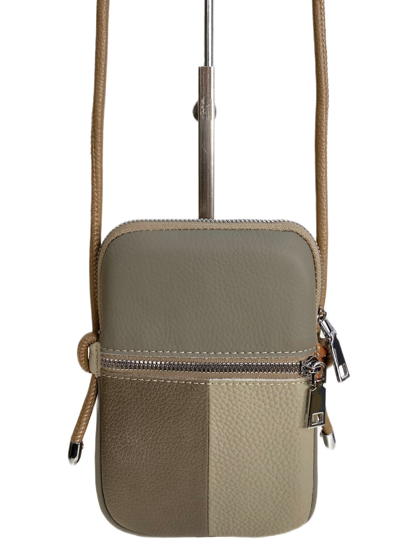 На фото 2 - Женская сумка из натуральной кожи, цвет  мультицвет