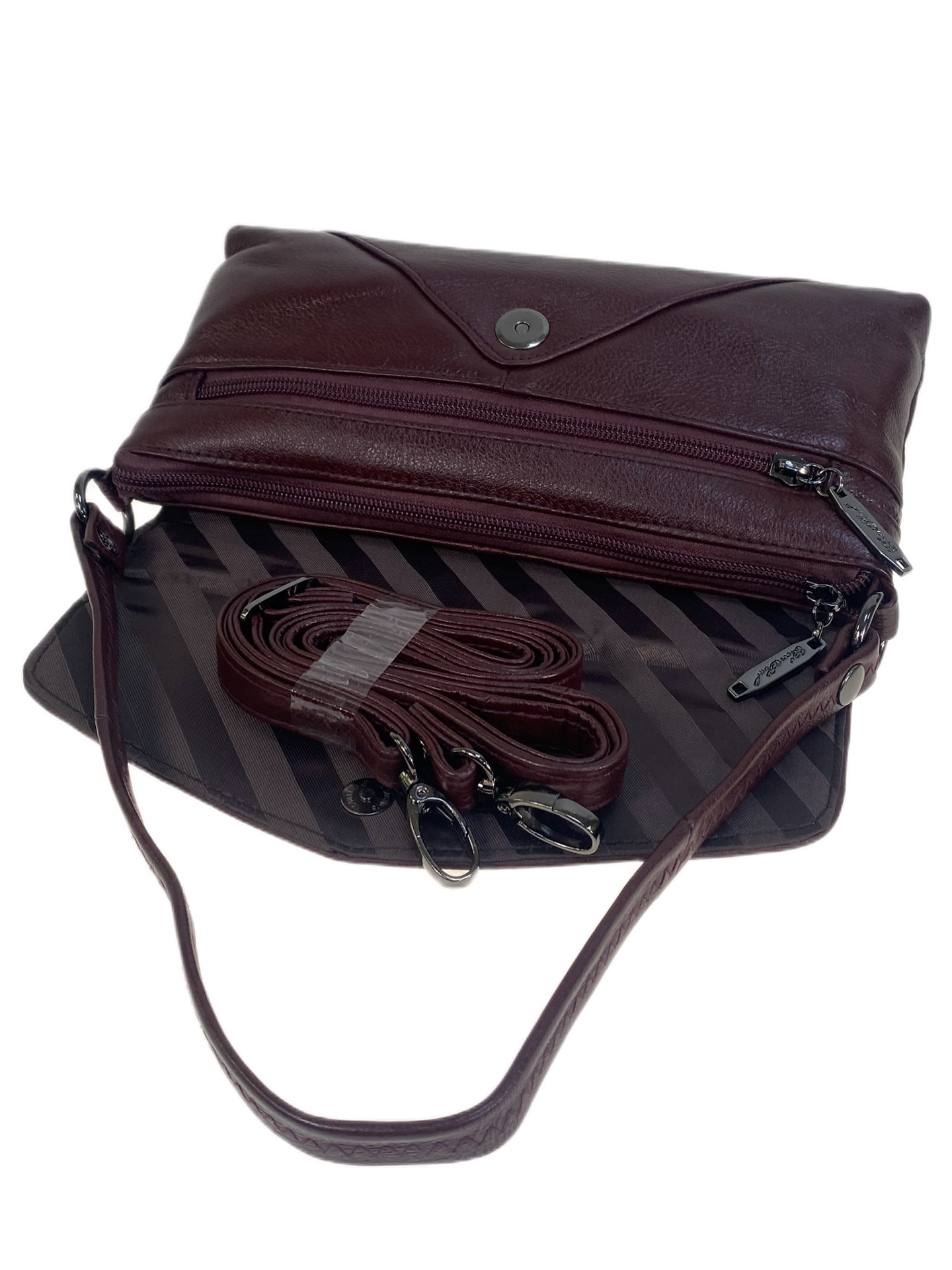 На фото 2 - Женская сумка из натуральной кожи, цвет бордо