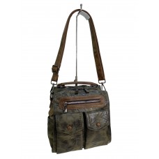 На фото 1 - Женская сумка-рюкзак из искусственной кожи, цвет зеленый На фото 1 - Женская сумка-рюкзак из искусственной кожи, цвет зеленый