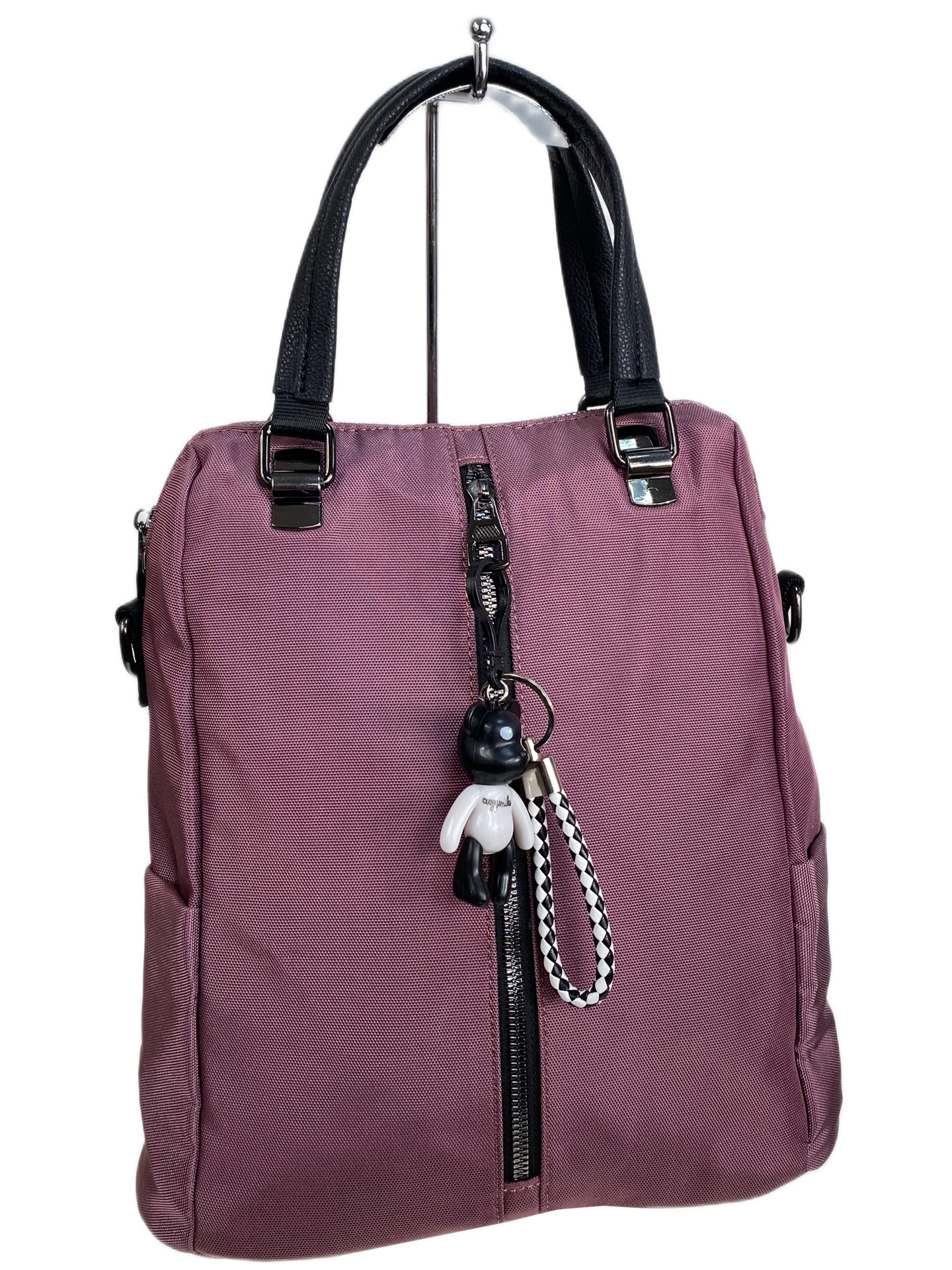 На фото 1 - Женская сумка - рюкзак из текстиля, цвет пудра