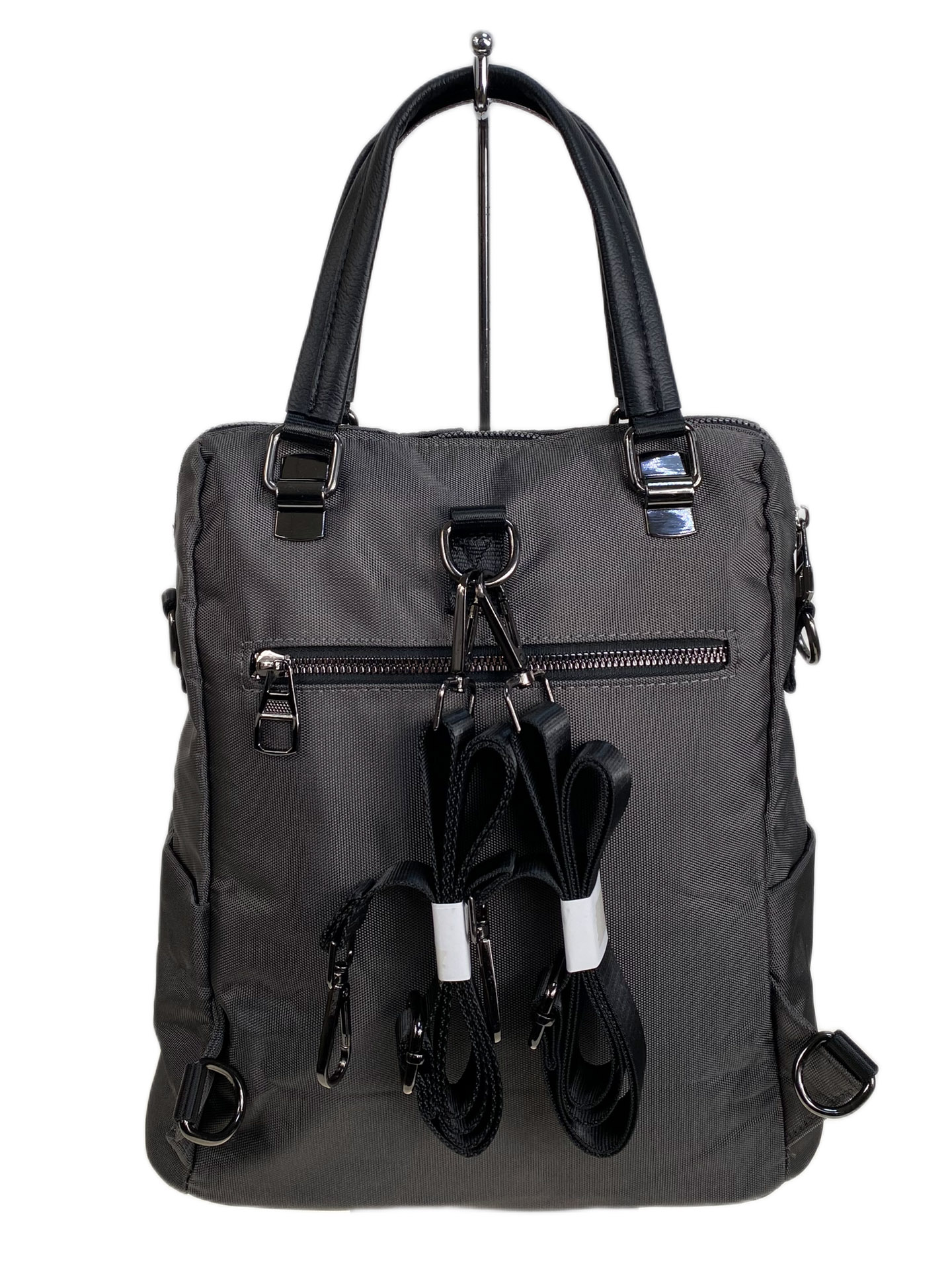 На фото 2 - Женская сумка - рюкзак из текстиля, цвет серый