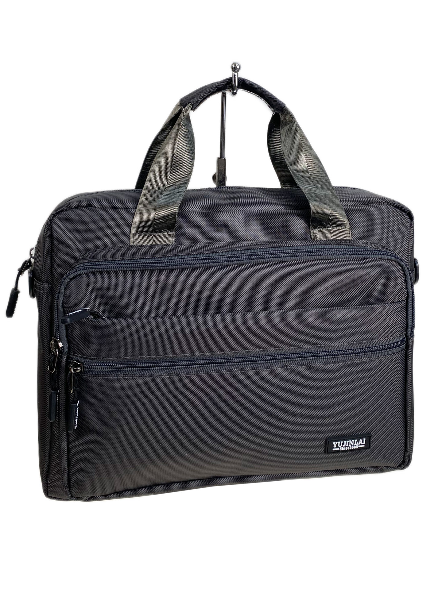 На фото 1 - Сумка мужская  текстильная, цвет  серый