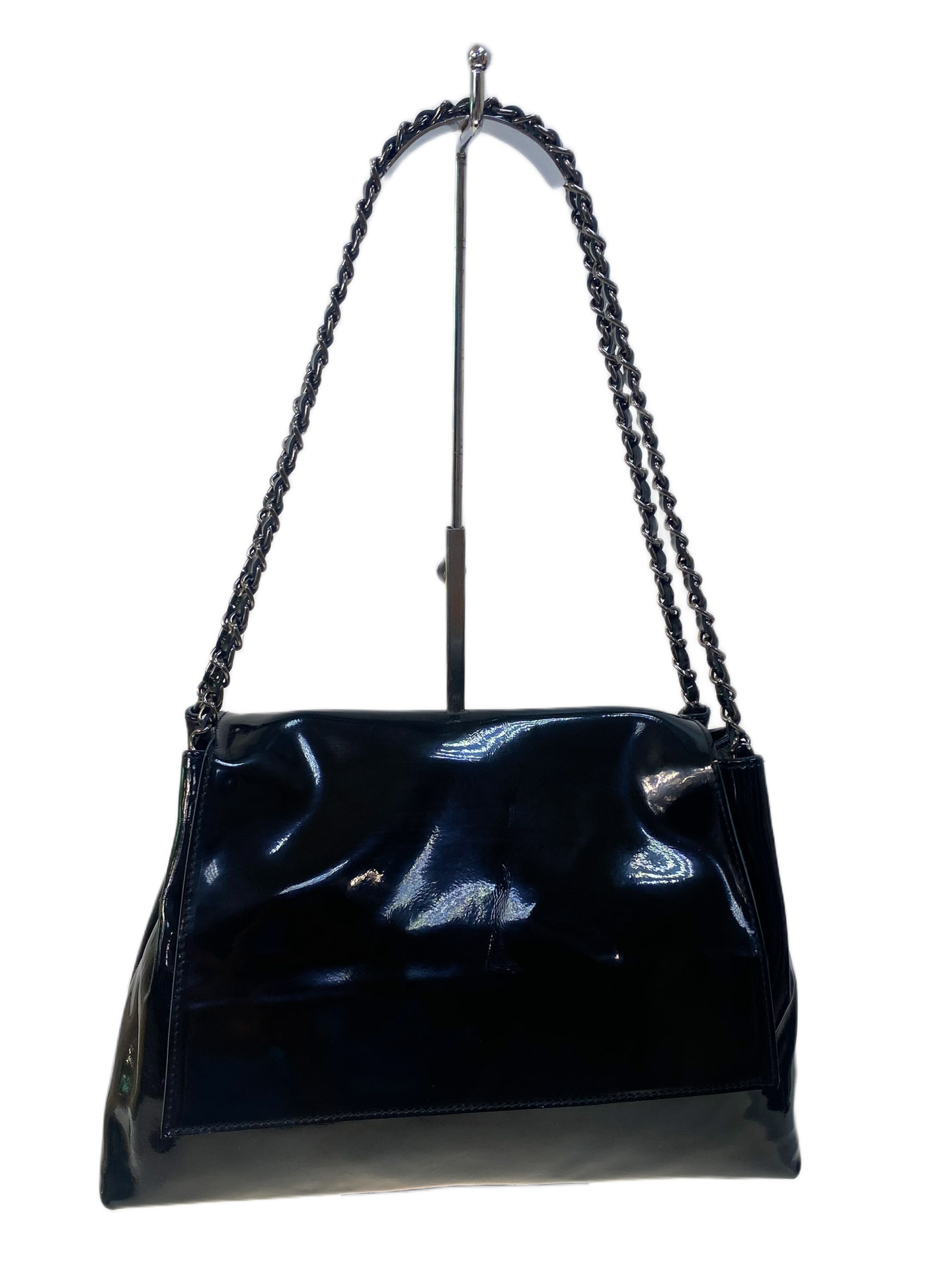 На фото 1 - Женская сумка из натуральной кожи, цвет черный