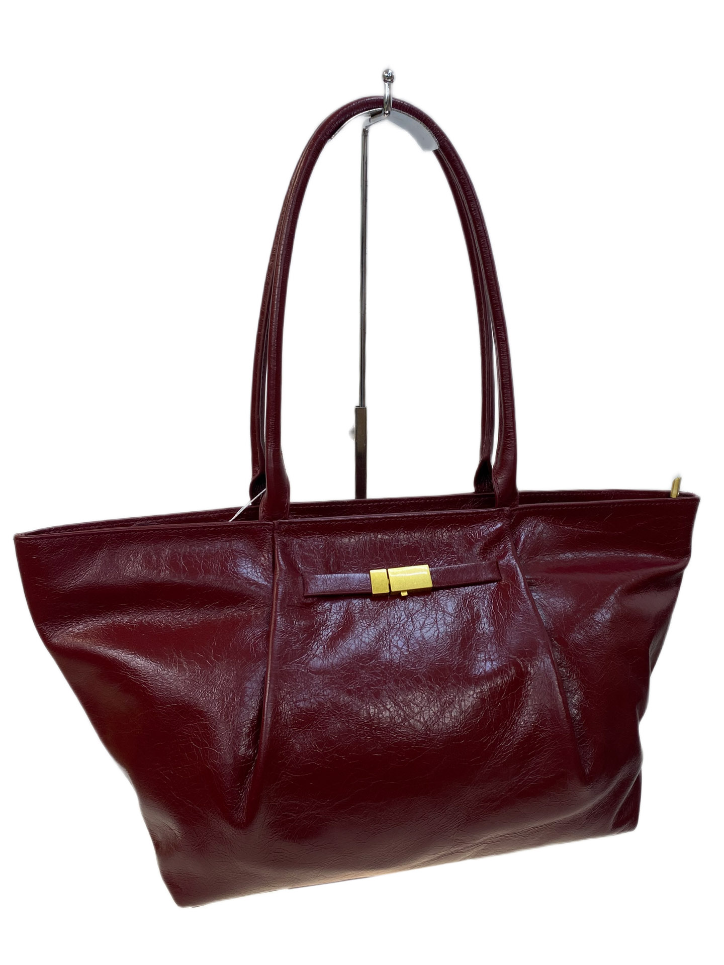 На фото 1 - Женская сумка из натуральной кожи, цвет бордовый