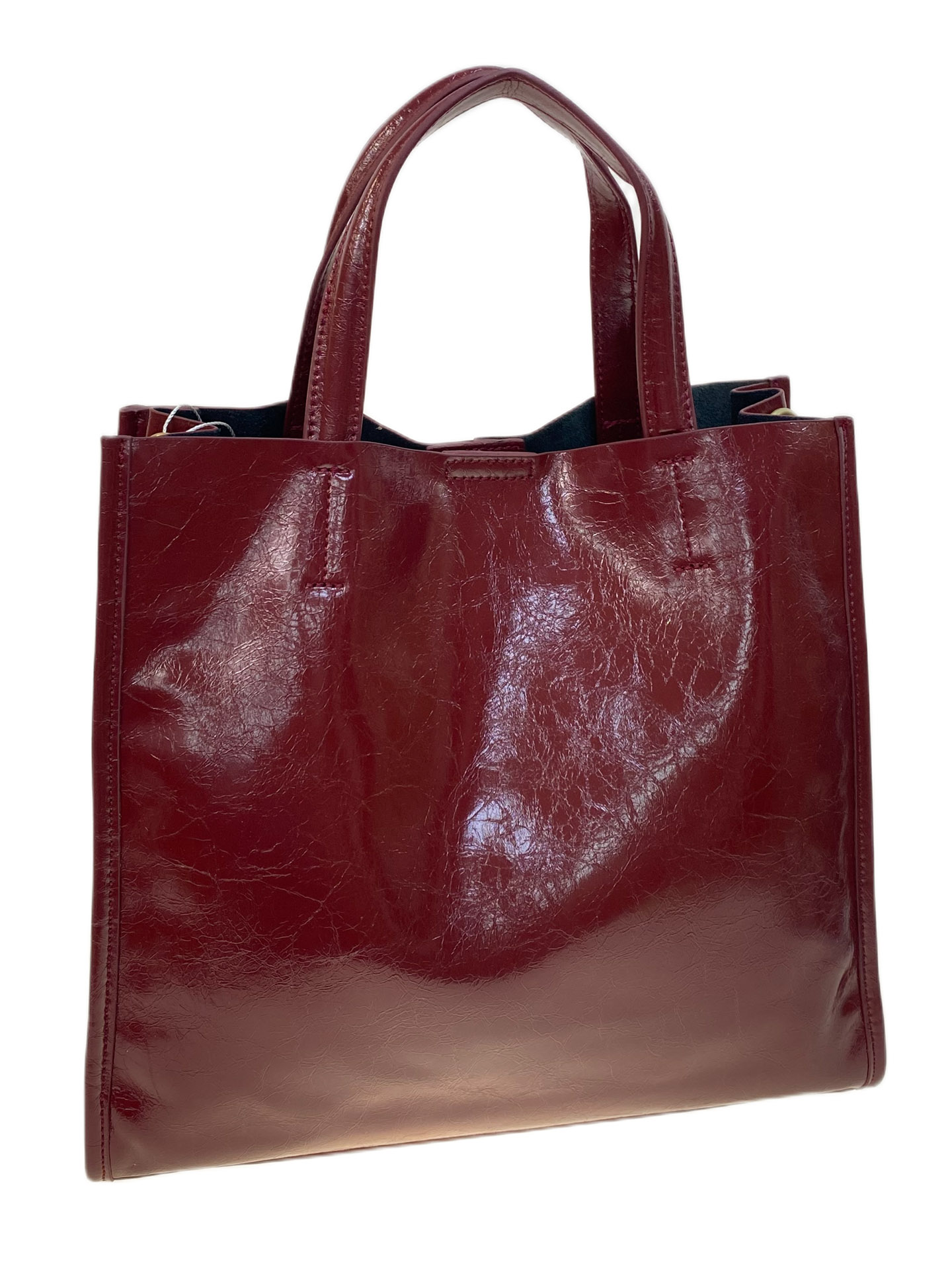 На фото 1 - Женская сумка из натуральной кожи, цвет  бордовый