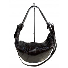 На фото 2 - Сумка хобо через плечо из искусственной кожи, цвет шоколад