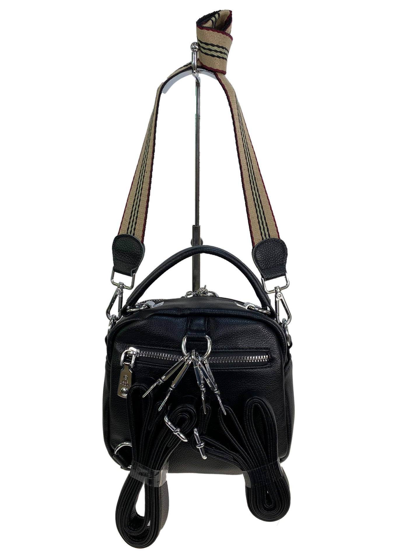 На фото 2 - Женская сумка-рюкзак из искусственной кожи, цвет черный