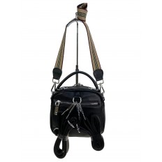 На фото 2 - Женская сумка-рюкзак из искусственной кожи, цвет черный