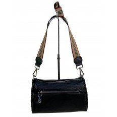 На фото 2 - Женская сумка из искусственной кожи, цвет  черный