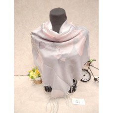 На фото 1 - Женский платок из кашемира, мультицвет