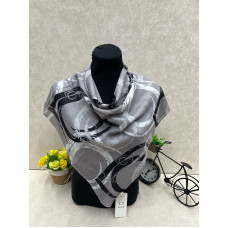 На фото 1 - Платок из хлопка мультицвет На фото 1 - Платок из хлопка мультицвет