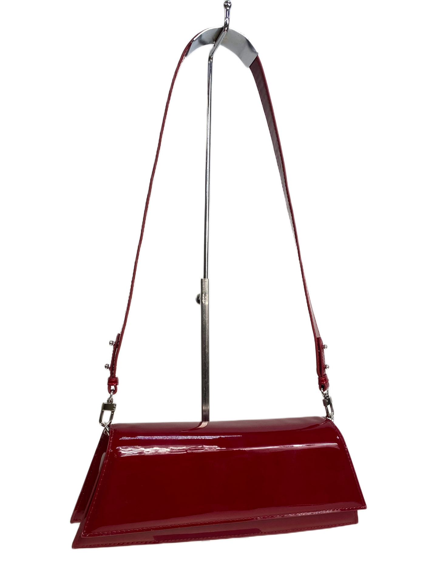 На фото 1 - Женская сумка из натуральной кожи, цвет  красный