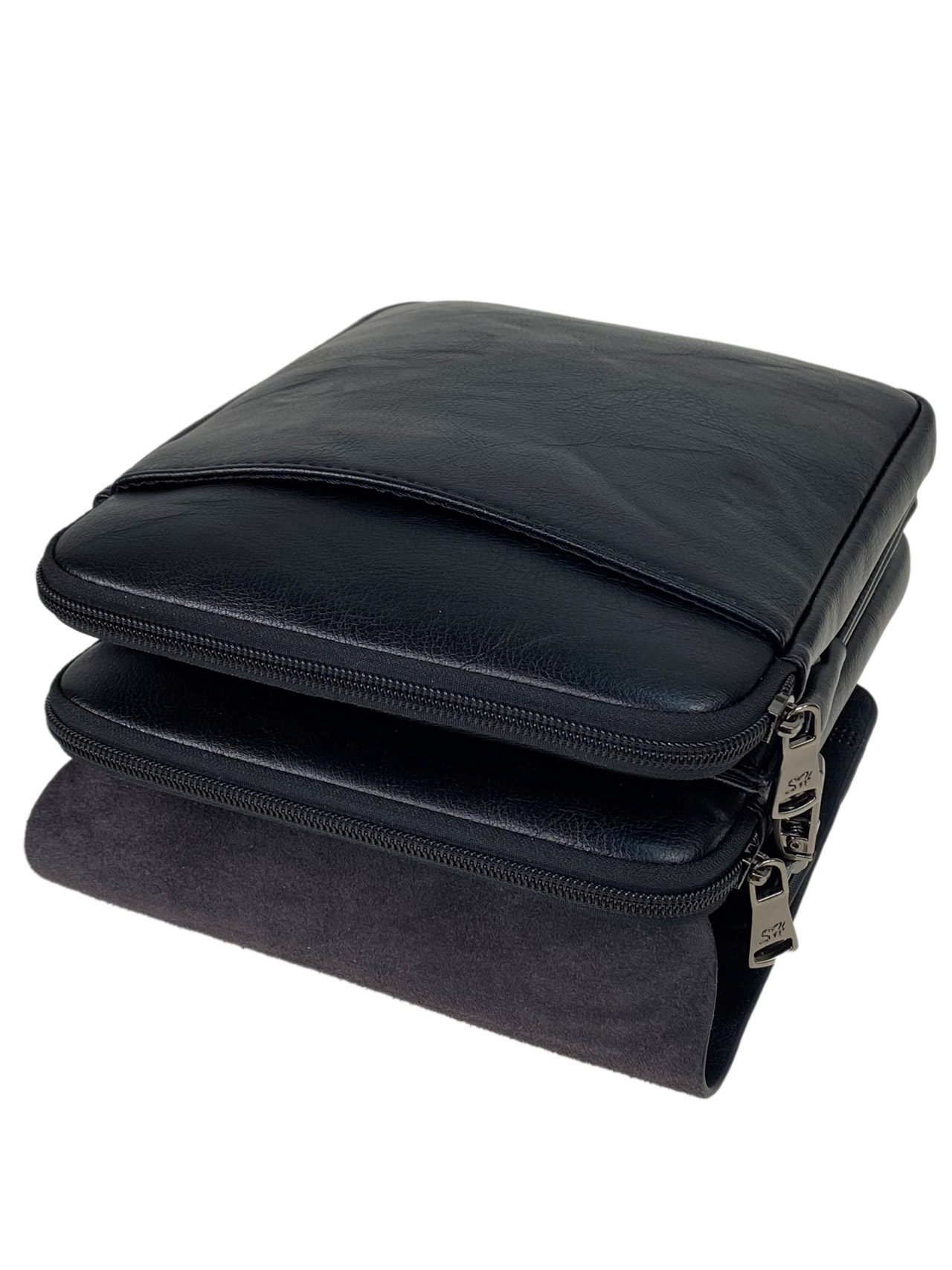 На фото 2 - Мужская сумка планшет из натуральной кожи цвет черный 